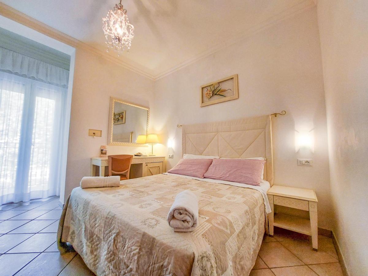 Hotel Explorer Червия Экстерьер фото